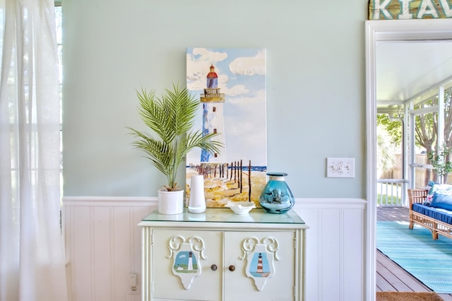 6159 Fieldstone Cir, Charleston, SC 29414 - detailed view of wainscoting and a decorative wall