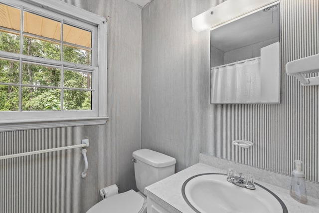 1019 Pinon Rd, North Augusta, SC 29841 - bathroom with vanity and curtained shower