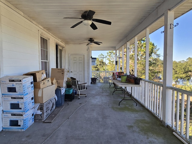 view of patio featuring ceiling fan