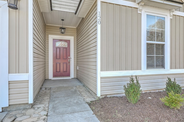 view of property entrance