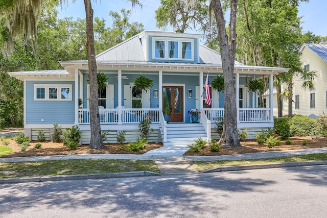 view of front of home with covered porch