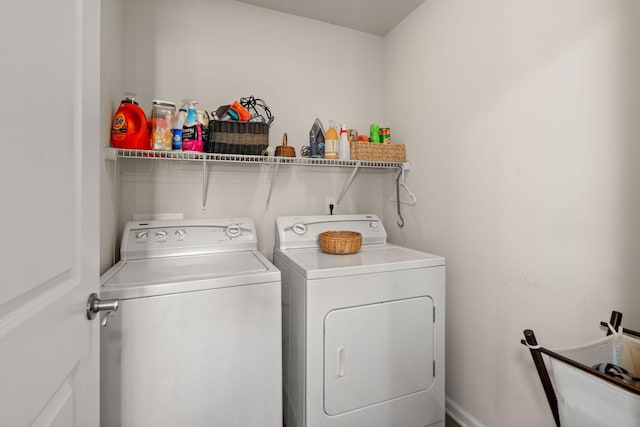 216 Goldfinch Ln, Summerville, SC 29485 - laundry room with separate washer and dryer