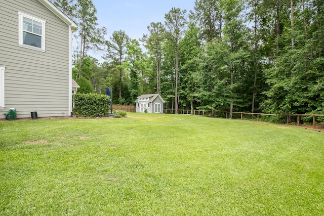125 Beam St, Huger, SC 29450 - view of yard featuring view of wooded area