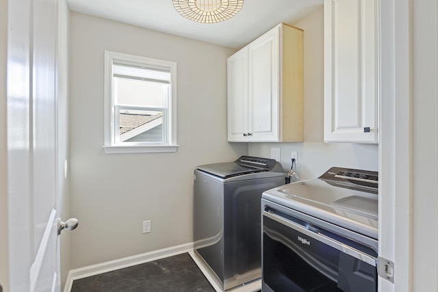 1166 Turkey Trot Dr, Johns Island, SC 29455 - clothes washing area with washing machine and clothes dryer, baseboards, and cabinet space