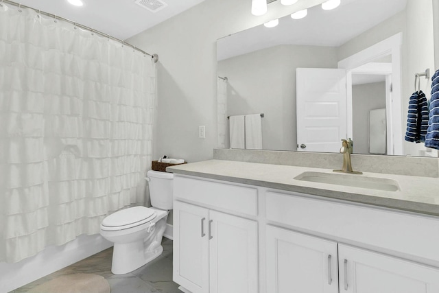 full bathroom featuring toilet, vanity, and shower / tub combo with curtain