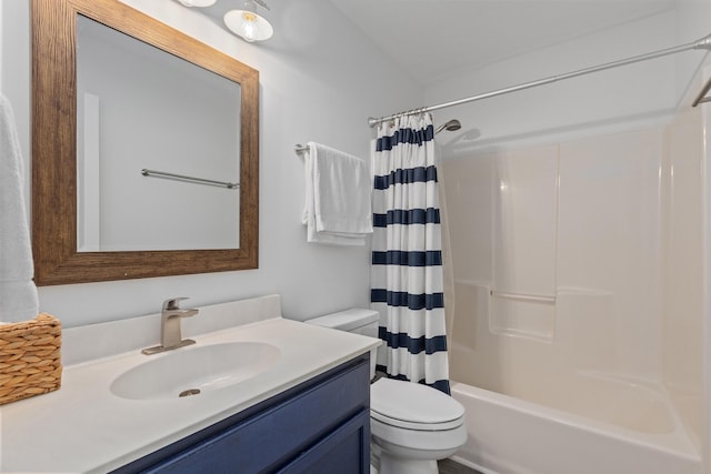 3202 Middleburry Ln, Charleston, SC 29414 - full bath featuring toilet, vanity, and shower / bath combination with curtain