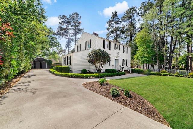 view of front of home with a front yard