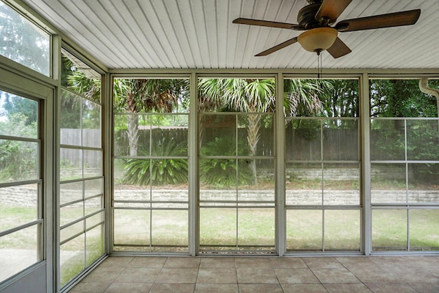 3632 Locklear Ln, Mount Pleasant, SC 29466 - unfurnished sunroom featuring a ceiling fan