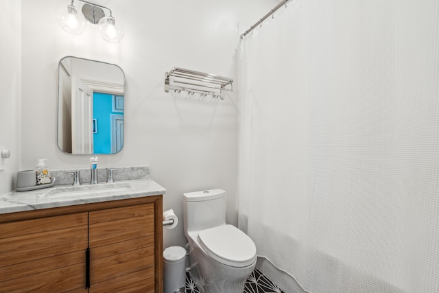 11 Franklin St, Charleston, SC 29401 - full bathroom featuring toilet, vanity, and a shower with curtain