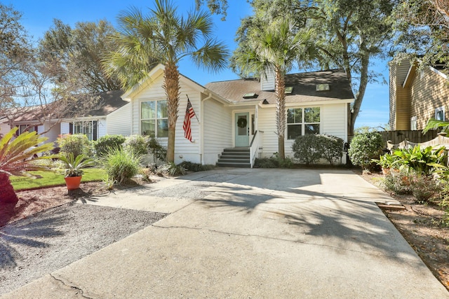 view of front of property