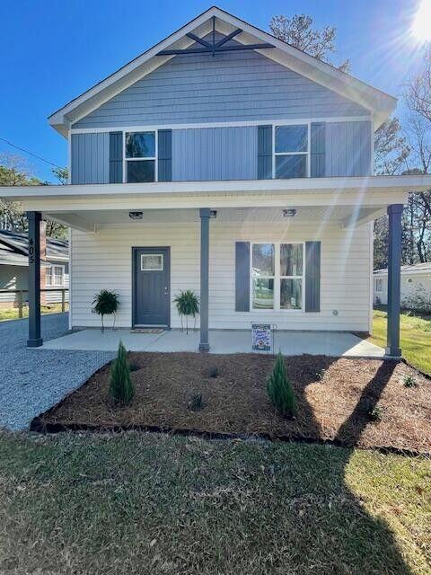 405 Simmons Ave, Summerville, SC 29483 - view of front of home with covered porch