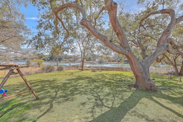 view of yard with a water view