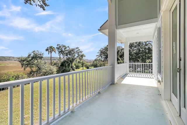 balcony featuring a porch