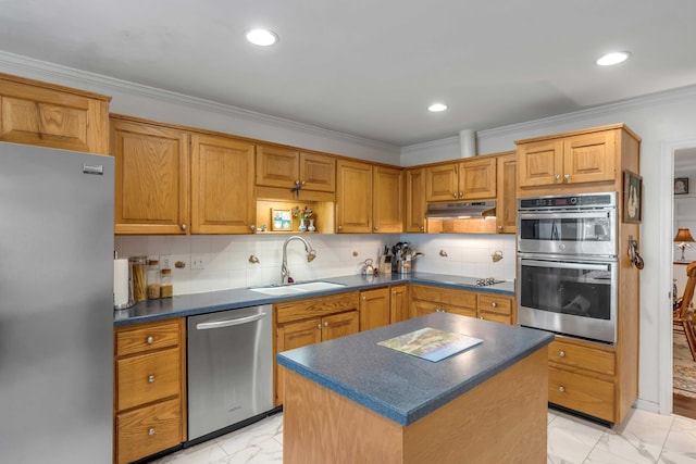 kitchen featuring decorative backsplash, sink, a center island, and stainless steel appliances