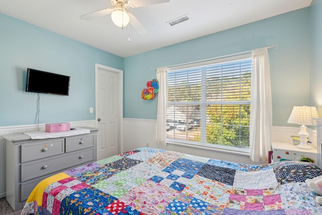 bedroom featuring ceiling fan