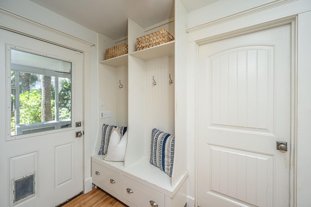 3002 Waterway Blvd, Isle Of Palms, SC 29451 - view of mudroom
