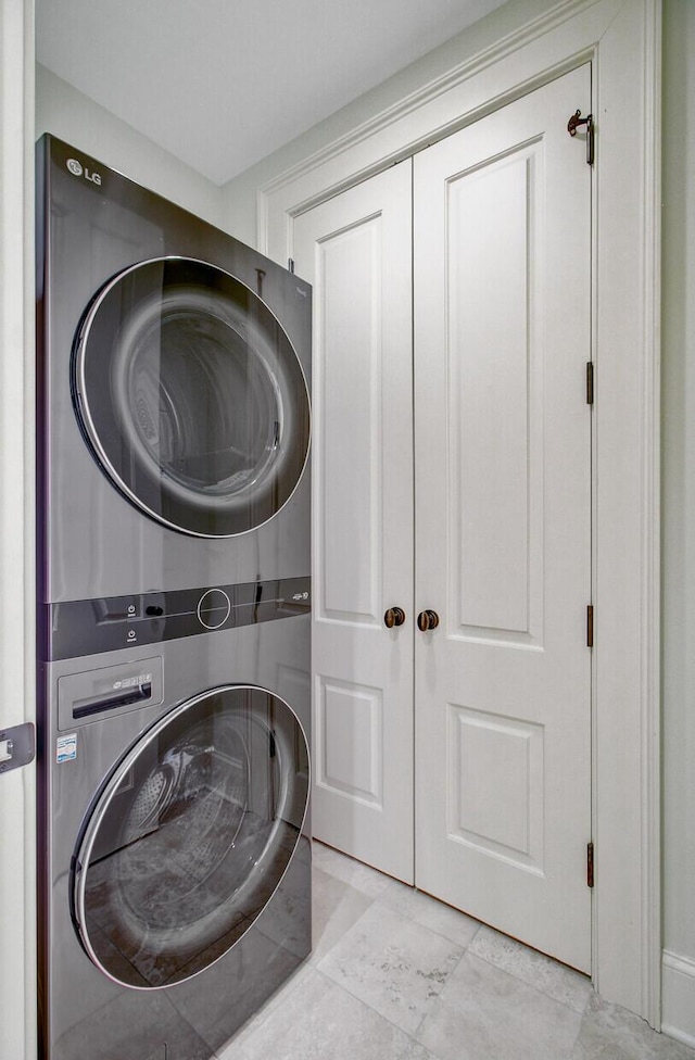 1 Vendue Range Range Unit I, Charleston, SC 29401 - clothes washing area with stacked washer / dryer