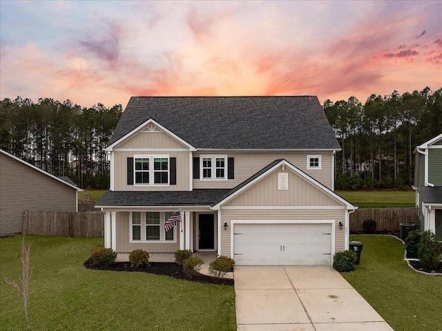 view of front of house featuring a lawn