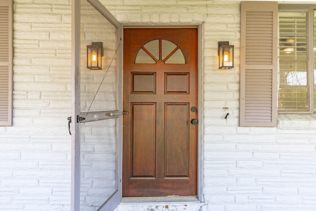 view of property entrance