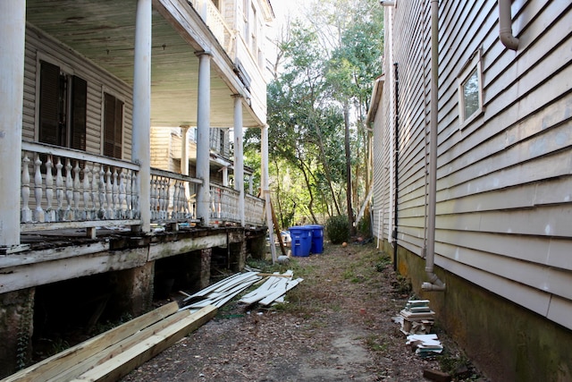 view of home's exterior