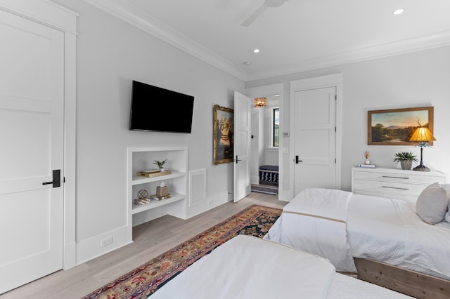 553 Old Compass Rd, Daniel Island, SC 29492 - bedroom featuring light wood-style floors, crown molding, recessed lighting, baseboards, and a ceiling fan