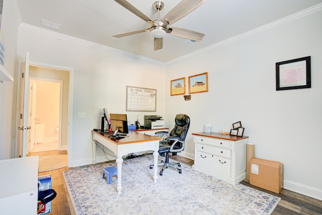 office area featuring crown molding, ceiling fan, and hardwood / wood-style flooring