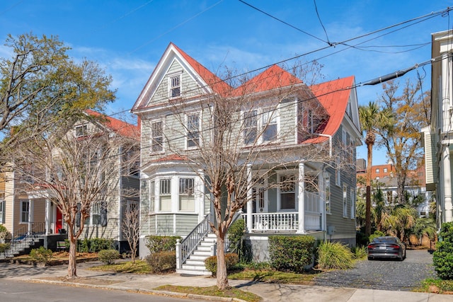 view of front facade with a porch