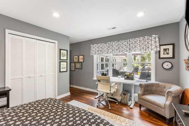 2500 The Bent Twig, Seabrook Island, SC 29455 - bedroom featuring dark wood finished floors, baseboards, a closet, an office area, and recessed lighting