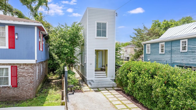 29 Hanover St, Charleston, SC 29403 - view of front of property with brick siding