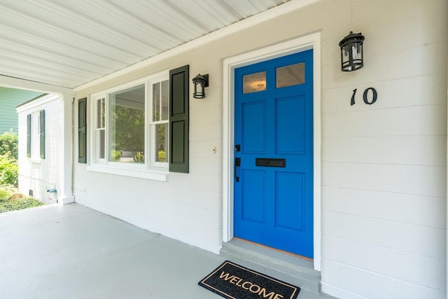 view of entrance to property