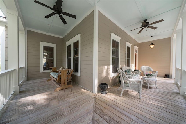 deck with ceiling fan
