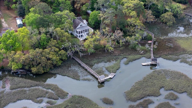 bird's eye view featuring a water view