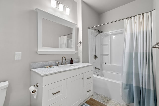 130 River Landing Dr Unit 9104, Charleston, SC 29492 - full bath featuring vanity and shower / bath combo with shower curtain