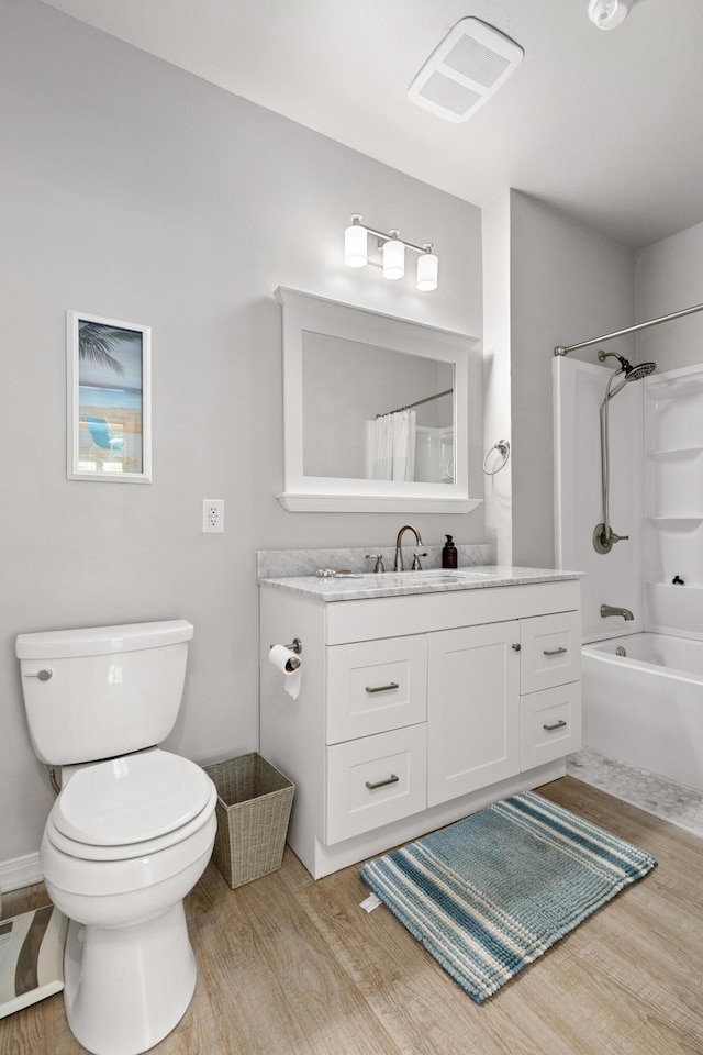 130 River Landing Dr Unit 9104, Charleston, SC 29492 - full bathroom with wood finished floors, vanity, and shower / bathtub combination with curtain