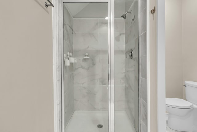 7021 Schooner St, Charleston, SC 29492 - bathroom featuring a stall shower