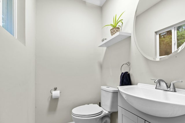 120 Lisa Dr, Summerville, SC 29485 - half bathroom with toilet and vanity