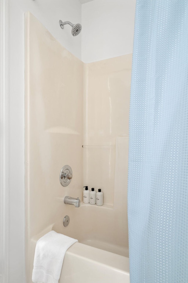 full bathroom featuring shower / tub combo