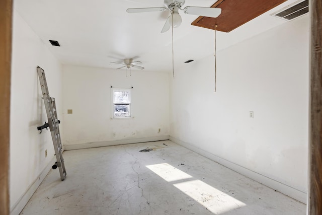 spare room with ceiling fan