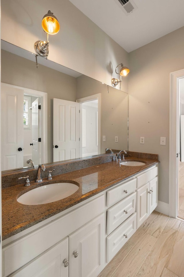 3508 Henrietta Hartford Rd, Mount Pleasant, SC 29466 - full bath with double vanity