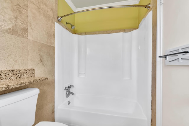 21 Rivers Point Row Unit 17G, Charleston, SC 29412 - full bathroom featuring toilet and shower / bath combination