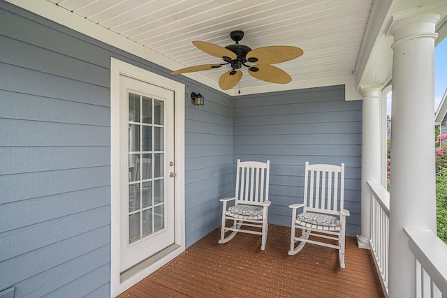 deck with ceiling fan