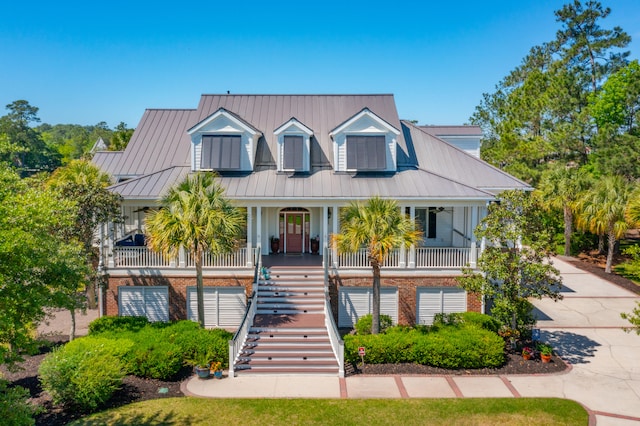 view of front of home featuring a porch