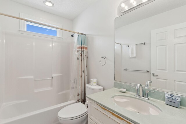 505 E Arctic Ave, Folly Beach, SC 29439 - full bathroom featuring shower / tub combo and vanity