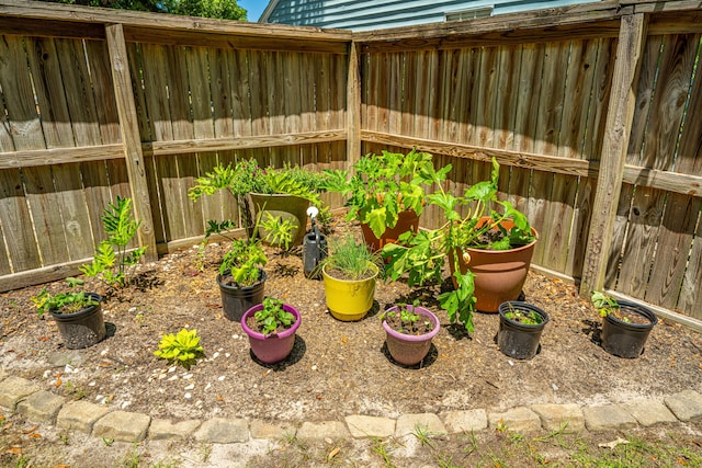 2016 Wild Flower Ln, Charleston, SC 29414 - view of fenced backyard