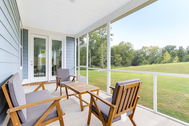 view of sunroom / solarium