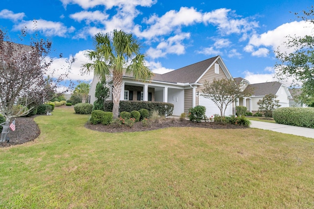 view of front of property with a front lawn