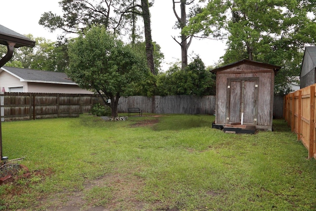 814 Armsway St, Mount Pleasant, SC 29464 - view of yard featuring a storage shed and an outbuilding