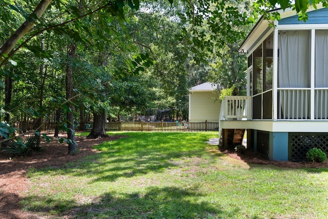 3574 Toomer Kiln Cir, Mount Pleasant, SC 29466 - view of yard with a sunroom