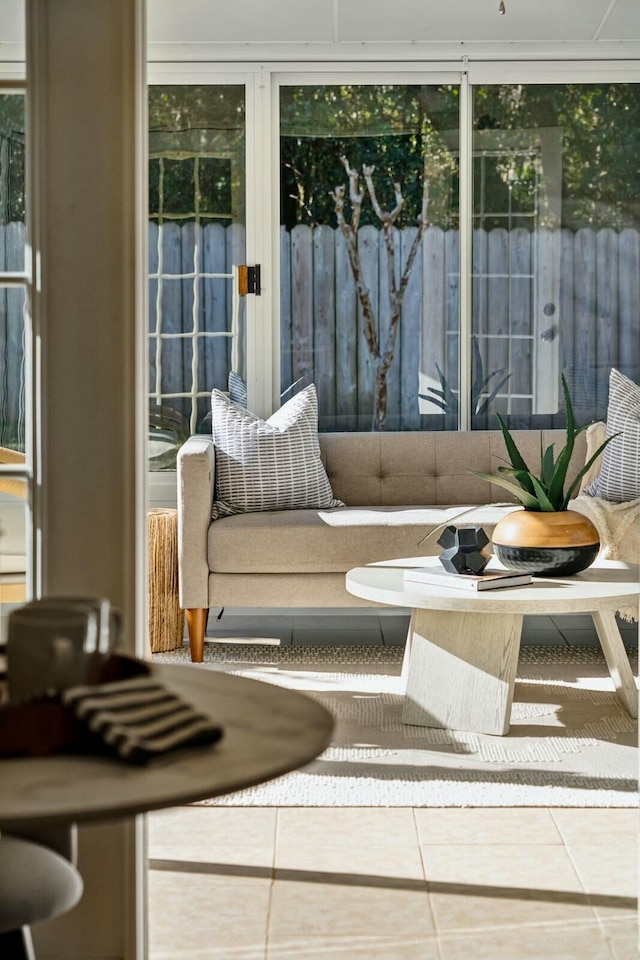 view of sunroom / solarium