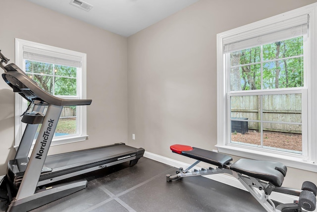 3873 Hanoverian Dr, Mount Pleasant, SC 29429 - workout room with baseboards